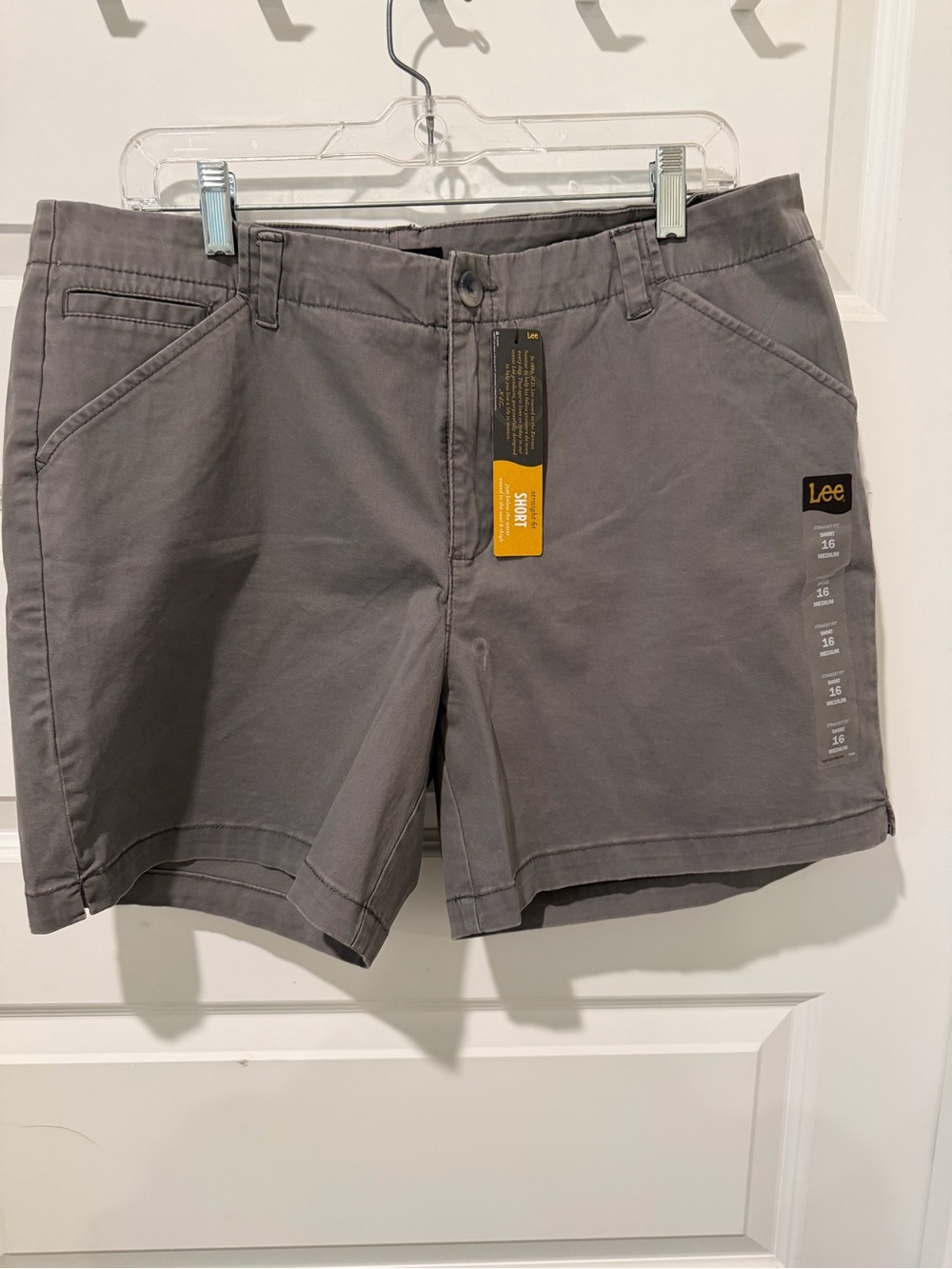Lee Women's Gray Flat-Front Casual Shorts NWT